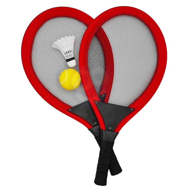 Piłka lotka w powiększeniu — struktura powierzchni i splot materiału obok rakiet WOOPIE