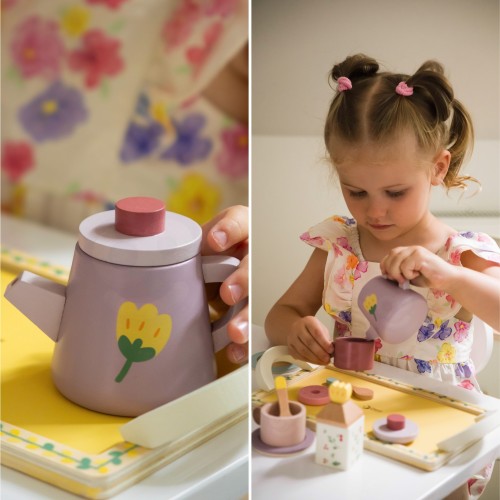 Zbliżenie na drewniane elementy zestawu do herbaty CLASSIC WORLD — wyraźne detale wykończenia i faktury