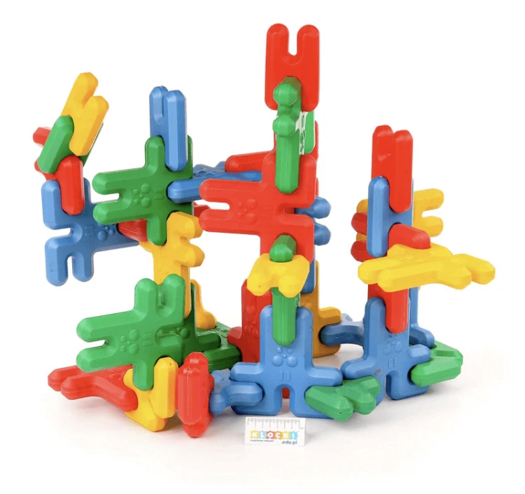 Kolorowe klocki przestrzenne Domino - trzy różne kształty do budowania 3D