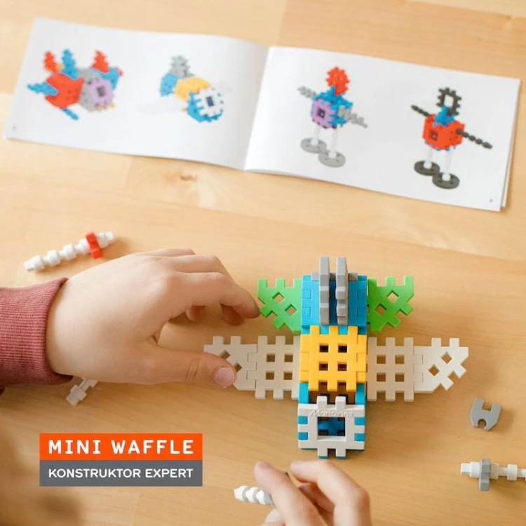 Kompleksowy zestaw Mini Waffle Konstruktor Expert Marioinex z 301 elementami do budowy
