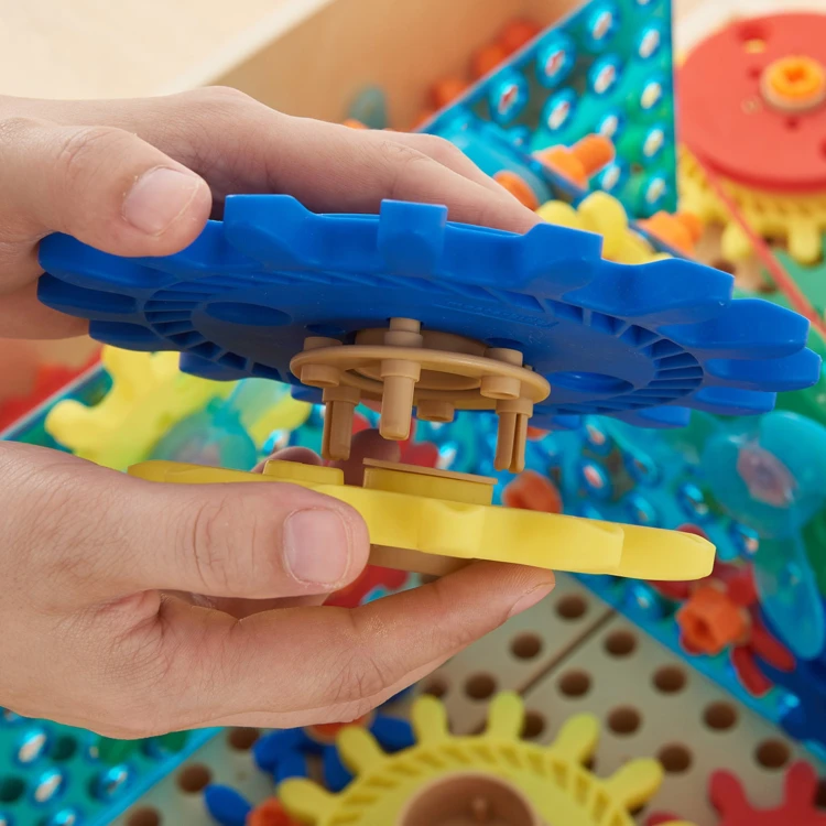 Opakowanie zestawu akcesoriów STEM 198 el. MASTERKIDZ — układ elementów w pudełku przed montażem