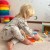 Widok boczny pudełka WOOPIE XXL Montessori — widoczne przegródki i porządek edukacyjnych modułów