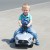 Koła jeździka BIG — zbliżenie na mechanizm jezdny i antypoślizgowe wykończenie obręczy