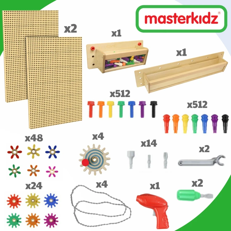 Widok z boku zestawu MASTERKIDZ — dwa panele STEM ustawione obok siebie z akcesoriami