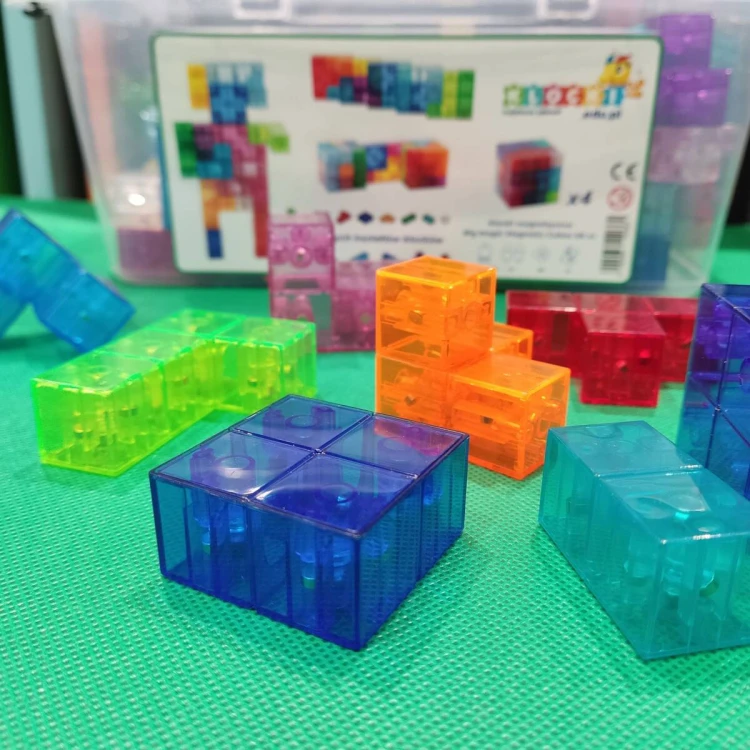 pol_pl_Klocki-magnetyczne-BIG-Magic-Cubes-68el-700_19.jpg