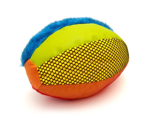 Piłka sensoryczna Rugby 22 cm Akson — zdjęcie pokazujące sześć różnych tkanin i kolorów, widoczne panele o różnych fakturach