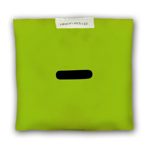 Woreczek gimnastyczny Akson 10 cm × 12 cm — widok detalu z nadrukiem znaku, pokazujący materiał i wypełnienie granulkami polipropylenowymi.