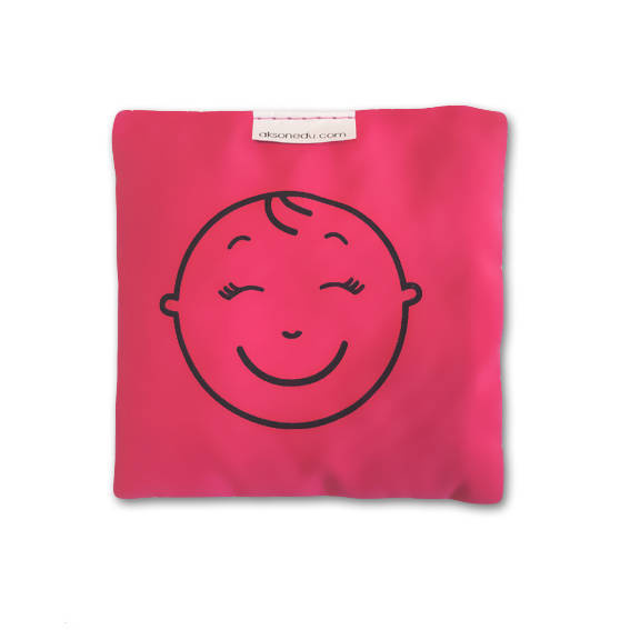 Ujęcie zastosowania woreczka EMOCJE Akson podczas ćwiczeń z chustą animacyjną – pokaz rozmiaru 10 cm x 12 cm