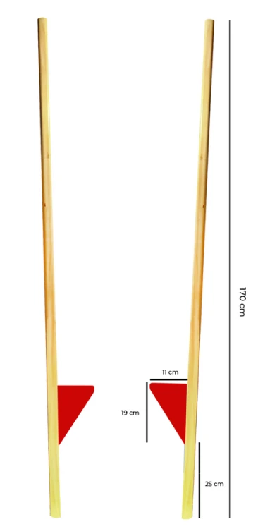Pokrowiec i para szczudeł Akson 170 cm — praktyczne pakowanie zestawu, uchwyt do noszenia w ręce i na ramieniu.