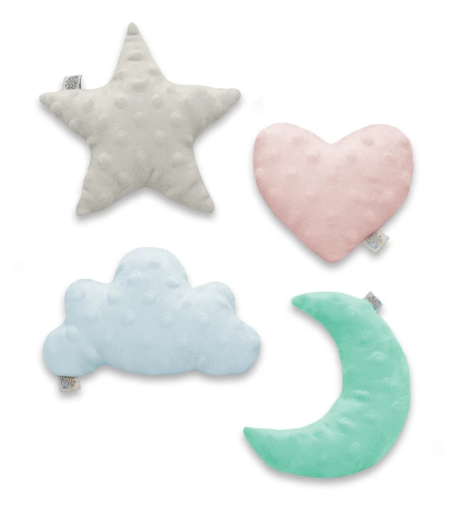 Dream Pillows MINI PODUSZECZKI 4 szt. Akson — zestaw mini poduszeczek: księżyc, chmurka, gwiazdka, serduszko ułożone na jasnym tle