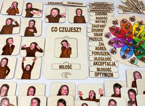 Elementy Koła emocji EDUBOBO - drewniane tabliczki z nazwami i grafikami emocji