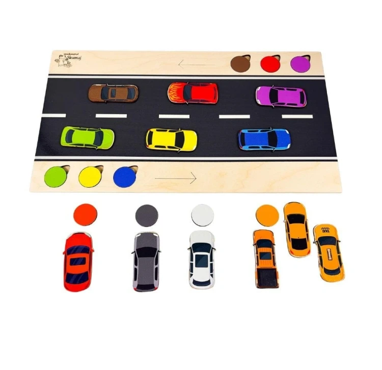 Plansza z parkingiem 28x40cm zestawu kierowcy EDUBOBO z pojazdami i kartami