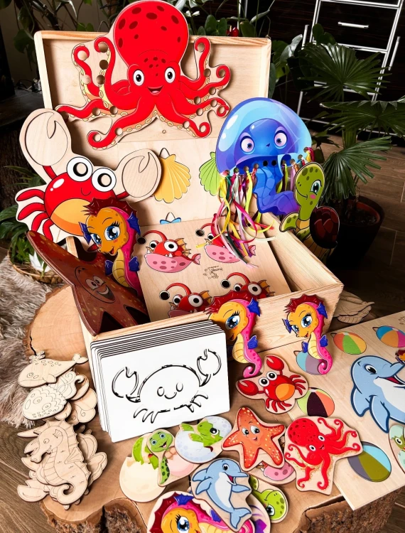 Kolorowe muszle i perły do układanki z podstawką 25x25 cm w zestawie EDUBOBO