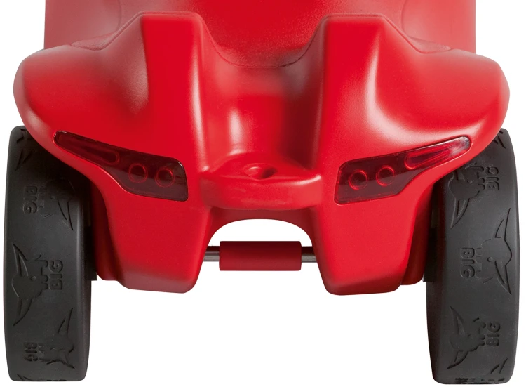 Tył jeździka BIG Bobby Car Neo Red z hakiem do przyczepy