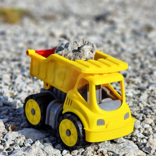 Widok boczny wywrotki BIG Power Worker Mini z widocznymi wytrzymałymi kółkami Soft