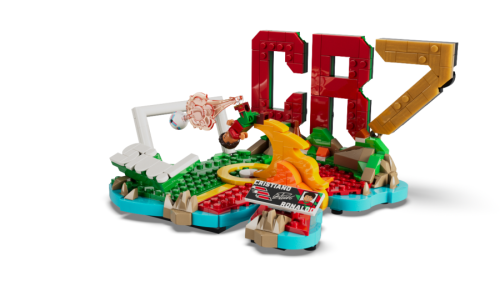 LEGO EDITIONS Cristiano Ronaldo piłkarskie momenty 43012 z napisem CR7 i dekoracyjną tabliczką