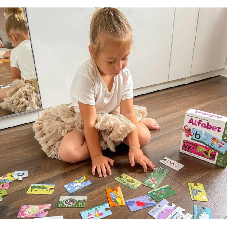 Szczegół ilustracji z zestawu Układanki Malucha Alfabet – edukacyjne puzzle Edgard PAP