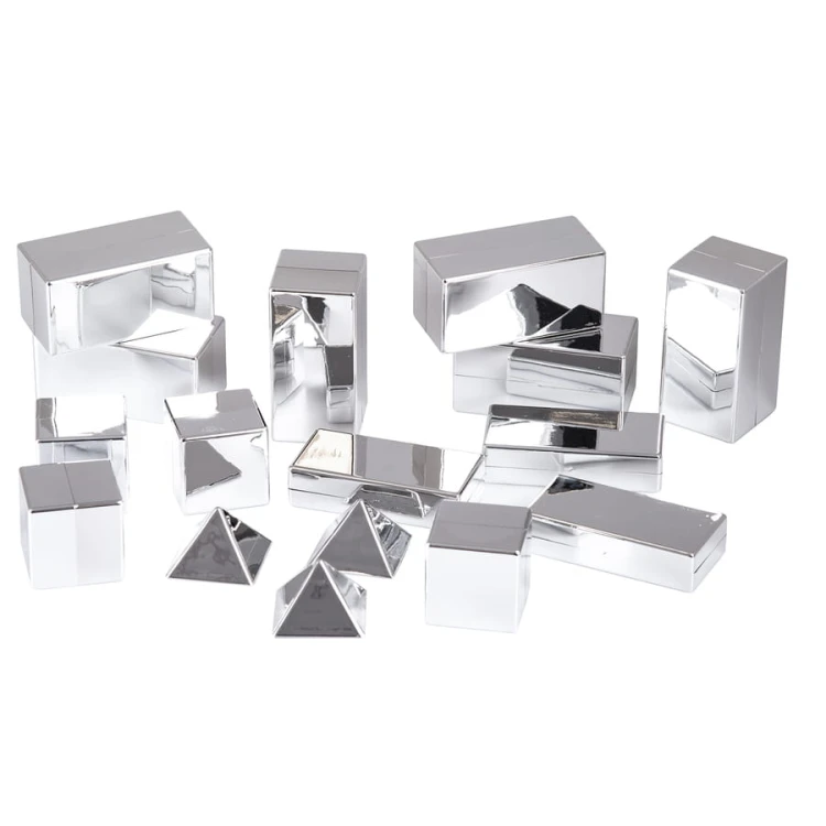 Metaliczne mini klocki sensoryczne TTS zestaw 16 sztuk