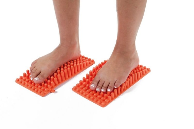 Gymnic Bene-Feet mata z elastycznymi wypustkami do masażu stóp